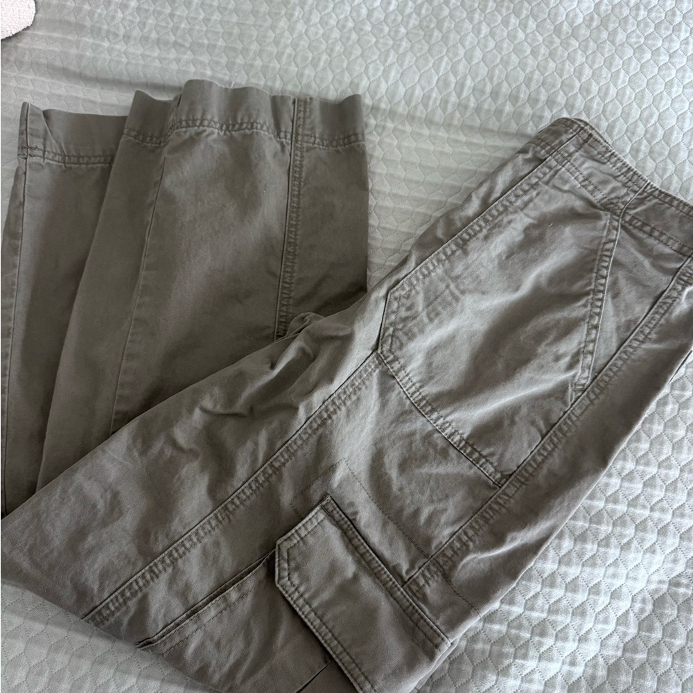 Abercrombie & Fitch Gray Cargo Pants Relaxed Fit